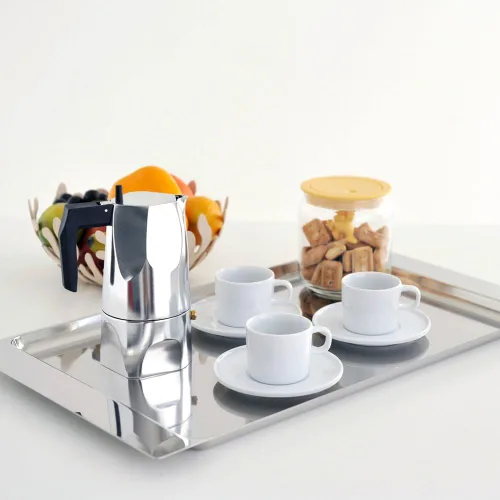 Vista 7 de Alessi MT18/3 "Ossidiana" - Cafetera de 3 tazas con mango de fundición de aluminio y perilla en resina termoplástica, color negro