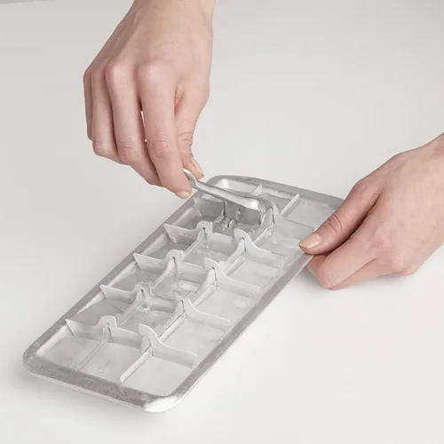 Vista 3 de Cubitera de hielo para cocina, clásica, para 18 cubos