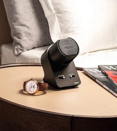 Vista 3 de Boxy Night Stand BLDC Reloj Winder NS-BLDC-Negro Negro