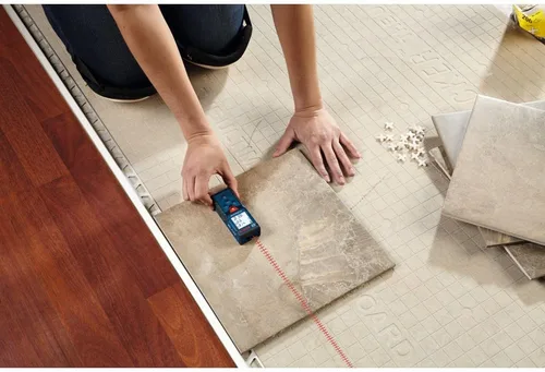 Vista 5 de Bosch Medidor láser GLM165-40 Blaze™ Pro de 165 pies