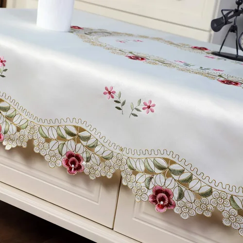 Vista 5 de Mantel bordado de damasco rosa camelia, rectangular, color blanco roto 42 x 60 pulgadas