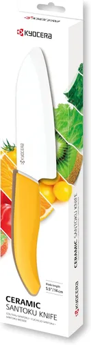 Vista 4 de Cuchillo Santoku de la marca Kyocera Advanced Ceramic y de la serie Revolution con 5 1/2 pulgadas, hoja blanca, 5.5 pulgadas, Mango blanco