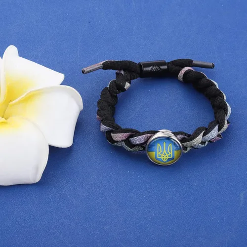 Vista 2 de KEYCHIN Collar con símbolo ucraniano, regalo inspirado en Tridente de Ucrania, joyería de recuerdo para amigos y familiares