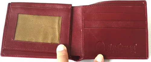 Vista 5 de Auténtico Stingray Skin para hombre Bifold blanco perla ojo borgoña rojo cartera