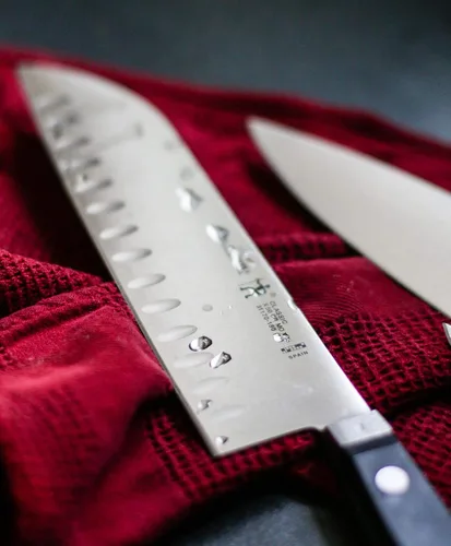 Vista 4 de HENCKELS Cuchillo de pan Statement + acero para afilar
