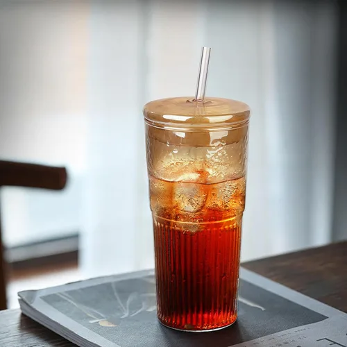 Vista 6 de JunVpic Tazas de vidrio con tapas y popotes, ámbar 20 OZ. Vasos para agua helada, zumo, té, leche, batido y bebidas frías o calientes, juego de 2