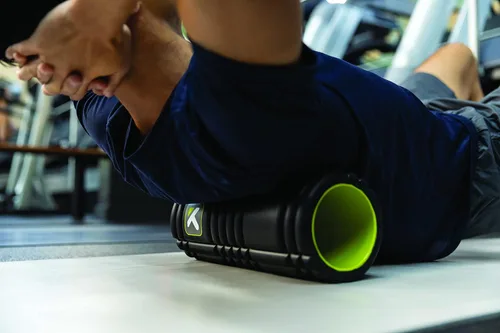 Vista 7 de TriggerPoint Grid - Rodillo de espuma original negro de 13 pulgadas + bola de masaje MB1 para masaje muscular corporal saludable