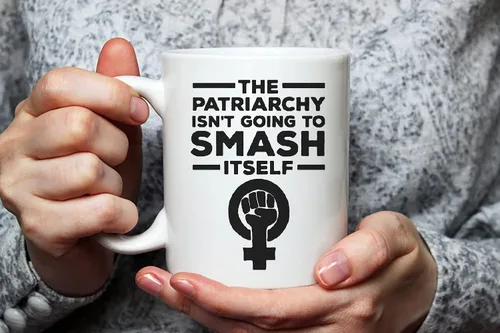Vista 3 de Fonhark - The Patriarcchy Isn't Going to Smash Itself, Feminista, Feminismo, Girl Power, Mujeres, Sassy, Taza de café matutina, 11 oz, color blanco