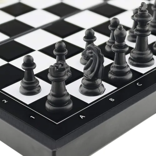Vista 2 de Juego de cartas y backgammon de ajedrez magnético 5 en 1, mini juegos de mesa de tamaño de viaje