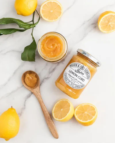 Vista 3 de Tiptree Crema de Limón, tarro de 11 onzas (312g)