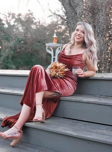 Vista 5 de Vestido de dama de honor de terciopelo con cuello vuelto para mujer, largo, moderno, formal, para invitada de boda, con abertura lateral, M005