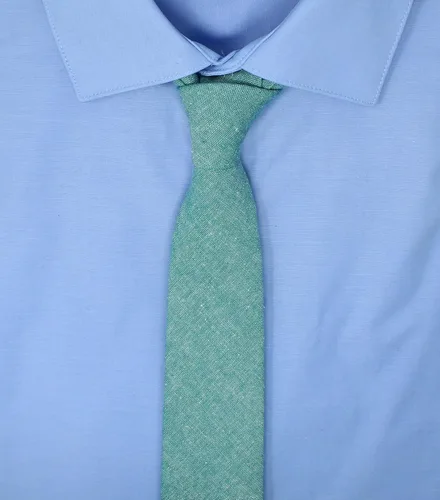 Vista 35 de Corbata delgada de algodón cambray para hombre, estilo desgastado texturizado - 2 1/2 pulgadas de ancho