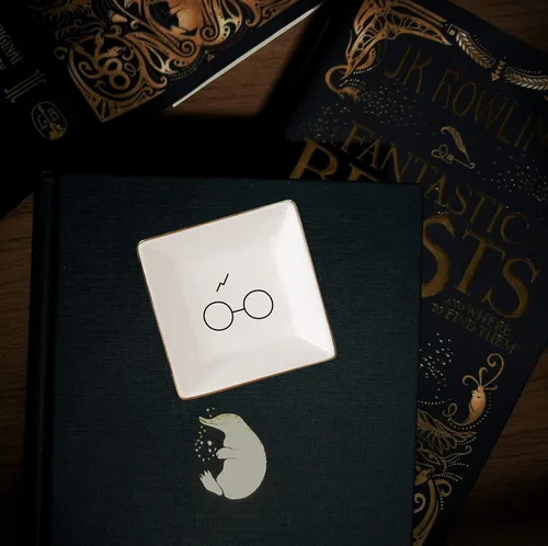 Vista 4 de Soporte para anillos de joyería, bandeja o plato de Wizard Harry Potter para niñas o chicos