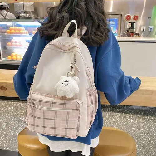Vista 2 de CYee Mochila estética a cuadros con colgante Cutecore Kawaii Daypacks para el regreso a clases suministros Fairycore a cuadros, Rosado