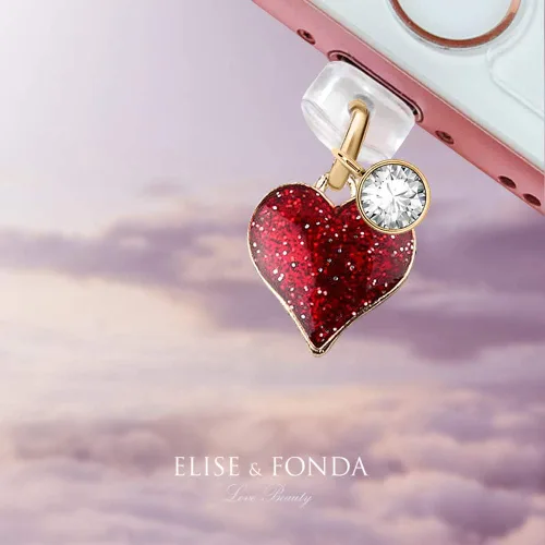 Vista 2 de ELISE & FONDA CP139 Puerto de carga USB Anti Polvo Plug Little Heart Love Colgante Colgante Teléfono Charm para iPhone 11/XS MAX/XR/X/8