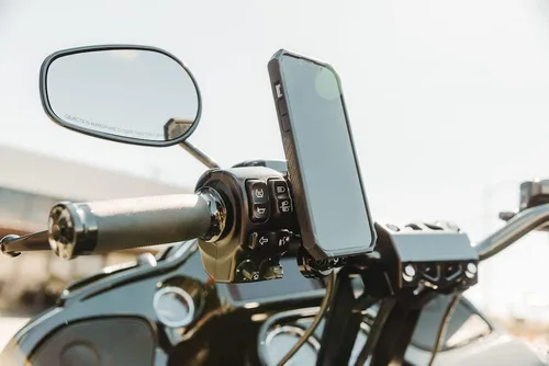 Vista 2 de ROKFORM Soporte de percha para motocicleta, se adapta a la mayoría de Harley, métricas y cruceros indios, asegura la celda a través de RokLock e