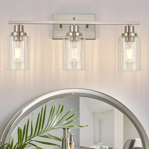 Vista 11 de Jonsi Accesorios de iluminación de baño dorados, 2 luces de tocador de oro cepillado con pantalla de vidrio estriada, luces modernas sobre espejo