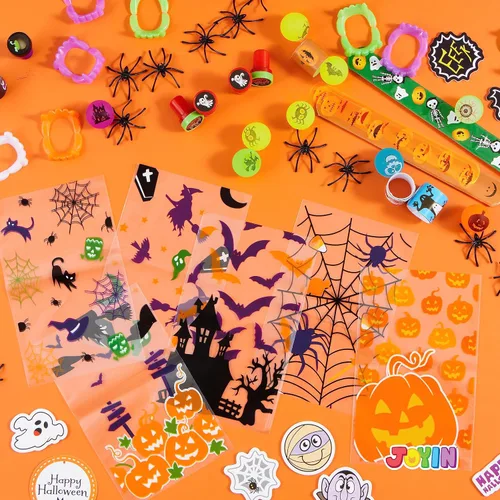Vista 6 de JOYIN Juego de 168 piezas de artículos de papelería de Halloween, paquete de 24 bolsas de regalo con etiqueta de Halloween, incluyendo dientes