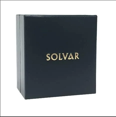 Vista 6 de Pendientes irlandeses de trébol de tres hojas para mujer, plata de ley 925, esmalte verde celta, fabricados en Irlanda por Artisan Jewelers, Plata