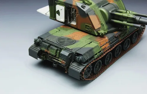 Vista 8 de Meng Models Obús autopropulsado francés AUF1 de 4.528 in, escala 1/35