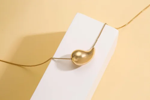Vista 3 de Collar de gota, con forma de lágrima, chapado en oro de 14 quilates, hipoalergénico con dije de gota de agua para mujer