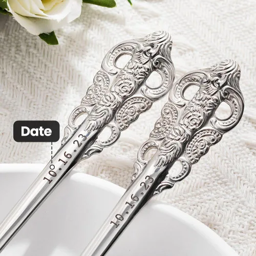 Vista 6 de callie Juego de 2 tenedores de boda personalizados con fecha, regalos grabados para novios, novios, tenedores de cubiertos vintage de acero