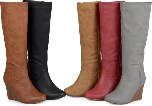 Vista 7 de Journee Collection Botas largas para mujer con tacón de cuña y cremallera interior, color marrón, 8, Marrón