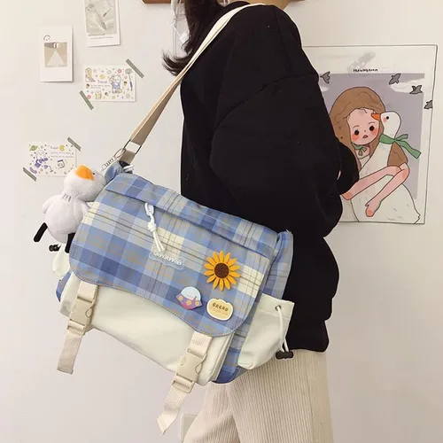 Vista 3 de Mochila kawaii japonesa para la escuela estética lindas bolsas a cuadros bolsa de mano Harajuku Ita Bolsa cruzada Kawaii para niñas Azul Patchwork