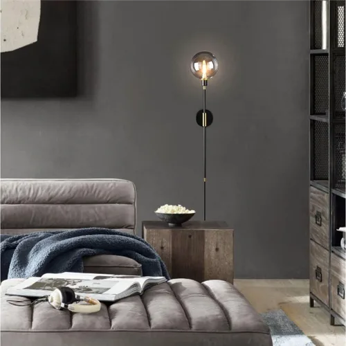 Vista 4 de KCO Apliques de pared con enchufe de 1 luz, cable de interruptor de encendido/apagado, lámpara de pared moderna negra con brazo largo de globo