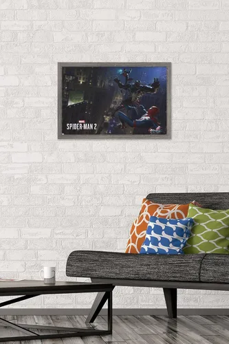 Vista 2 de Marvel's Spider-Man 2 - Póster de pared de lucha con veneno, 22.4 pulgadas de largo x 14.7 pulgadas de ancho, versión enmarcada de madera de granero