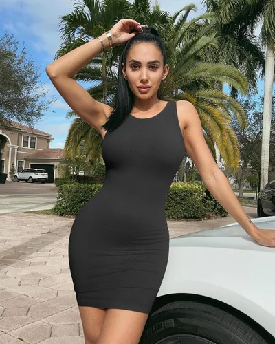 Vista 4 de OQQ Vestido de 2 piezas para mujer, sexy, acanalado, sin mangas, cuello halter, mini vestidos
