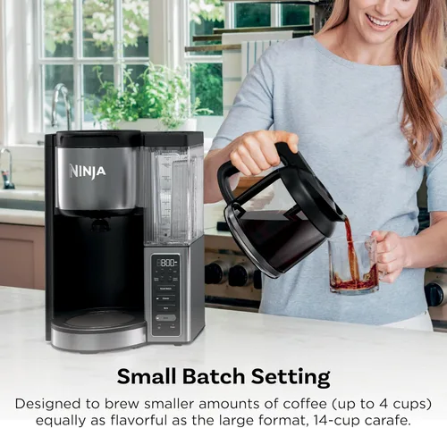 Vista 7 de Ninja Fresh Brew™ Cafetera de goteo, jarra de vidrio programable de 14 tazas, clásica y rica, depósito de agua extraíble de 70 onzas, lote pequeño