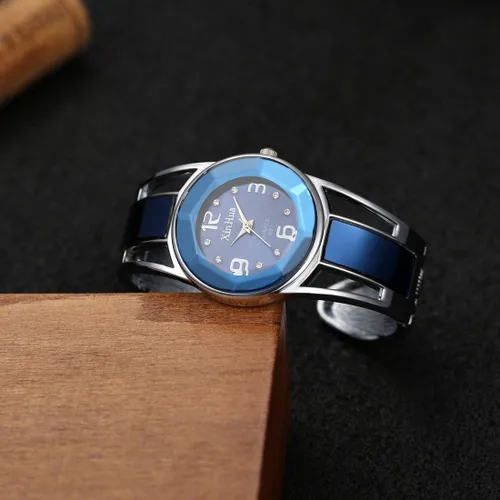 Vista 3 de Gosasa Reloj para mujer, diseño impresionante, banda de metal, tamaño pequeño y mediano, brazalete de vestir, 6 pulgadas, juego de regalo con pulsera
