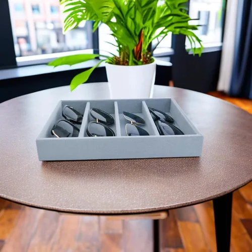 Vista 2 de Organizador apilable de terciopelo gris bandeja apilable de calidad premium (bandeja para gafas)