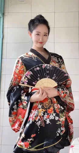 Vista 4 de Elibelle Juego de calcetines de seda plegables de seda para mujer, estilo kimono de anime japonés