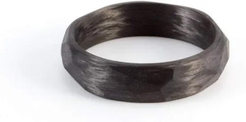 Vista 3 de Men's hammered carbon fiber ring. Unique and modern black wedding band. Water resistant, very durable and hypoallergenic. (00111_5N)