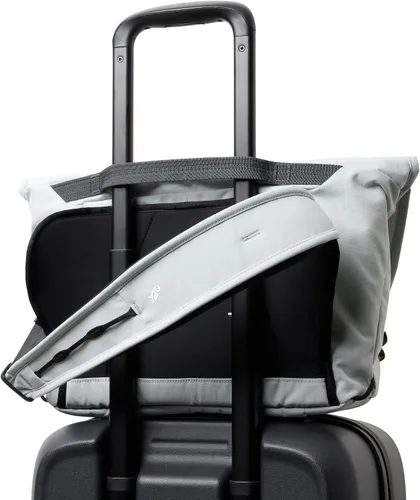 Vista 6 de Bellroy Venture Messenger 14" (bolsa de viaje para bicicleta con almacenamiento para laptop y correa cómoda)