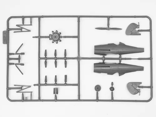 Vista 3 de ICM Modelos Early I-5 Kit de construcción de caza biplano soviético