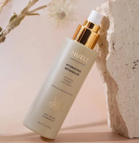 Vista 3 de Nuele Clean Essentials - Desenreda, hidrata, sujeta ligeramente, tipos de cabello ondulado y rizado, ingredientes 100% veganos, 3.4 onzas líquidas