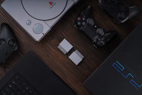 Vista 9 de 8Bitdo Bluetooth Retro Receiver for PS1 PS2 and Windows, Compatible with Xbox Series Controller, Xbox One Bluetooth Controller, Switch Pro and