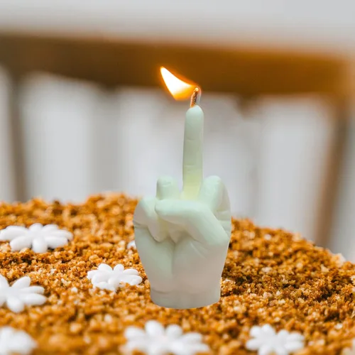 Vista 8 de Paquete de 2 moldes de silicona con forma de dedo medio, moldes de gestos para hacer velas, resina, jabón, fundición de pastel, chocolate, moldes