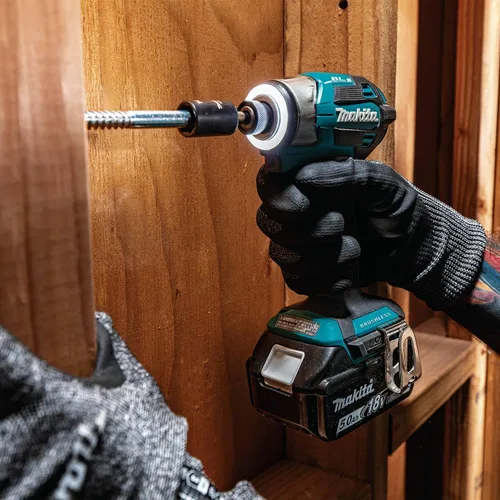 Vista 9 de Makita XT297T 18V LXT® Kit de Combo Inalámbrico Sin Escobillas de Iones de Litio, 2 Piezas (5.0Ah)