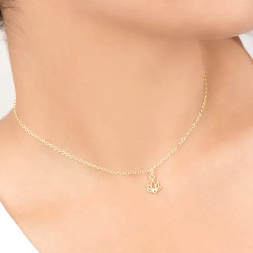 Vista 3 de Friendship Infinite 8 Collar con dije de elefante de la suerte, estrella y círculo de perlas para mujer, tarjeta de regalo