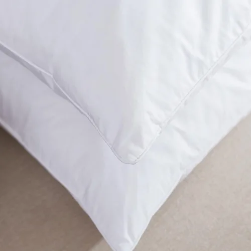 Vista 3 de feather & loom Paquete doble de almohada de mezcla de plumas de ganso blanco y plumón Jumbo