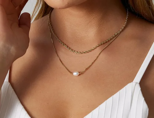 Vista 4 de Dainty Gold Layered Necklaces for Women 18K Gold Plated Stacked Herringbone Choker Necklace Coin Pendant Snake Chain Necklace Trendy Rope Paperclip