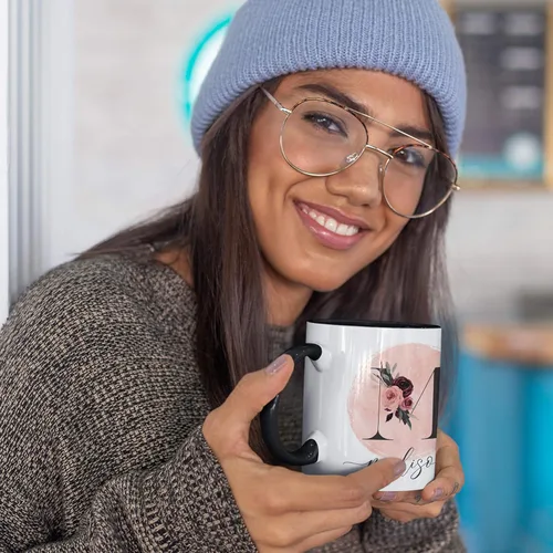 Vista 4 de Taza de café personalizada con letra inicial de nombre, doble cara, color negro, de 11 o 15 onzas, taza de cerámica personalizada, regalos