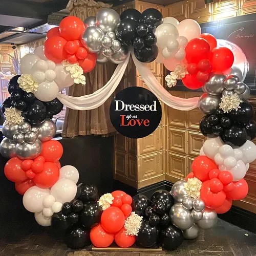 Vista 5 de Kit de arco de globos rojos, negros y blancos, 201 piezas de guirnalda de globos de látex con estrella explosiva roja, negra, blanca y plateada