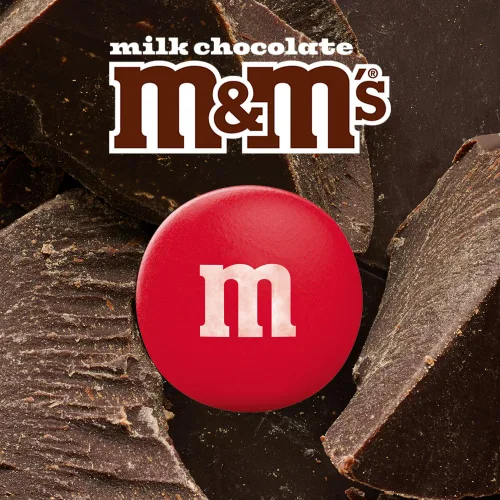 Vista 4 de Caramelos de chocolate con leche de M&M's, bolsa en tamaño de 1.69 oz, caja de 36