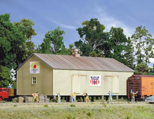 Vista 2 de Walthers Cornerstone Series Kit HO Scale Co-Op Co-Op Cobertizo de almacenamiento, color gris, 8