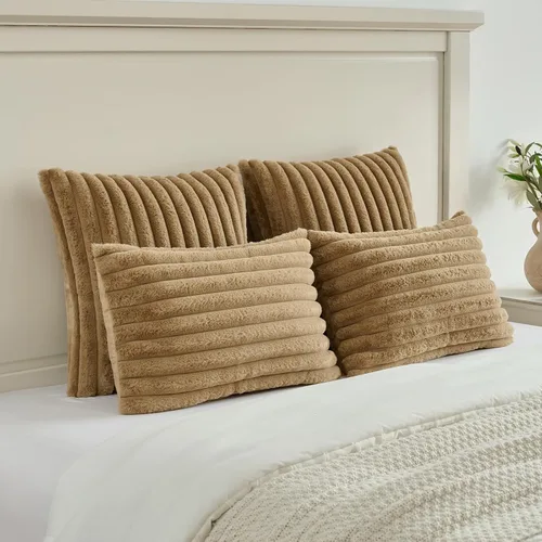 Vista 5 de FUTEI Pack of 2 Faux Fur Throw Pillow Covers 18x18 Inch, Camel